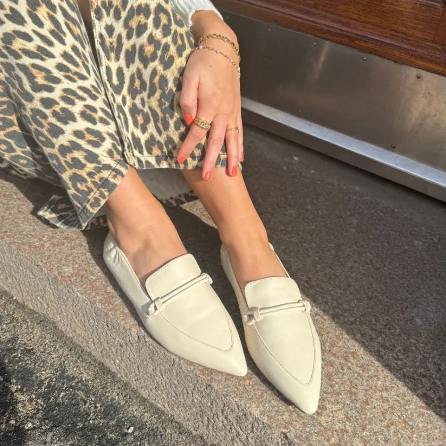 Copenhagen Shoes Loafers^BE YOU - BEIGE Beyou loafer beige