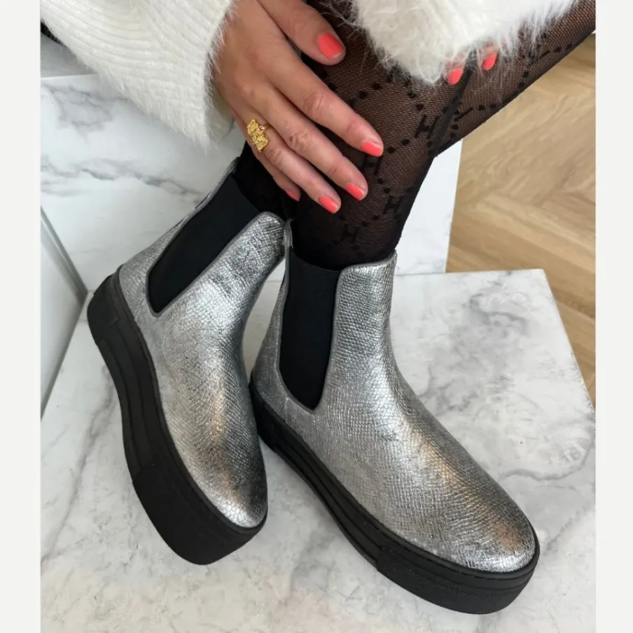 Copenhagen Shoes Chelsea Boots|Ankelstøvler^ENYA BOOT SILVER - Silver Snake Enyaboot silver boot silver snake