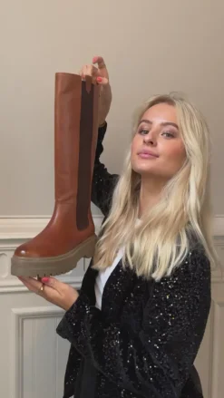 Copenhagen Shoes Lange Støvler^GOING HIGH 22 COPENHAGEN - Cognac