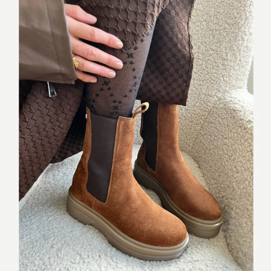 Copenhagen Shoes Chelsea Boots|Ankelstøvler^GOING SUEDE 22 - ARMY W/brown Sole Goingsuede 22 boot army w brown sole