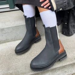 Copenhagen Shoes Ankelstøvler^IT'S A KIND OF MAGIC - BLACK/BROWN/BEIGE Itsa kind of magic boots black brown beige
