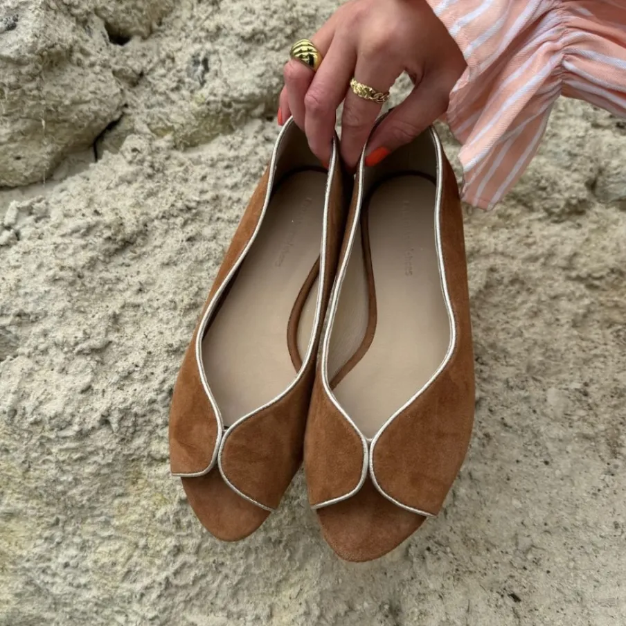 Copenhagen Shoes Ballerinasko^LIKE A MELODY - SUEDE - Cognac