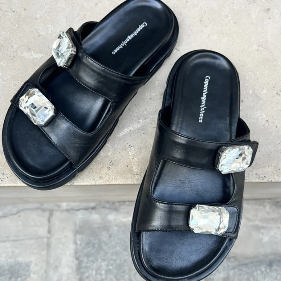 Copenhagen Shoes Flade Sandaler^LISTEN TO ME - Black