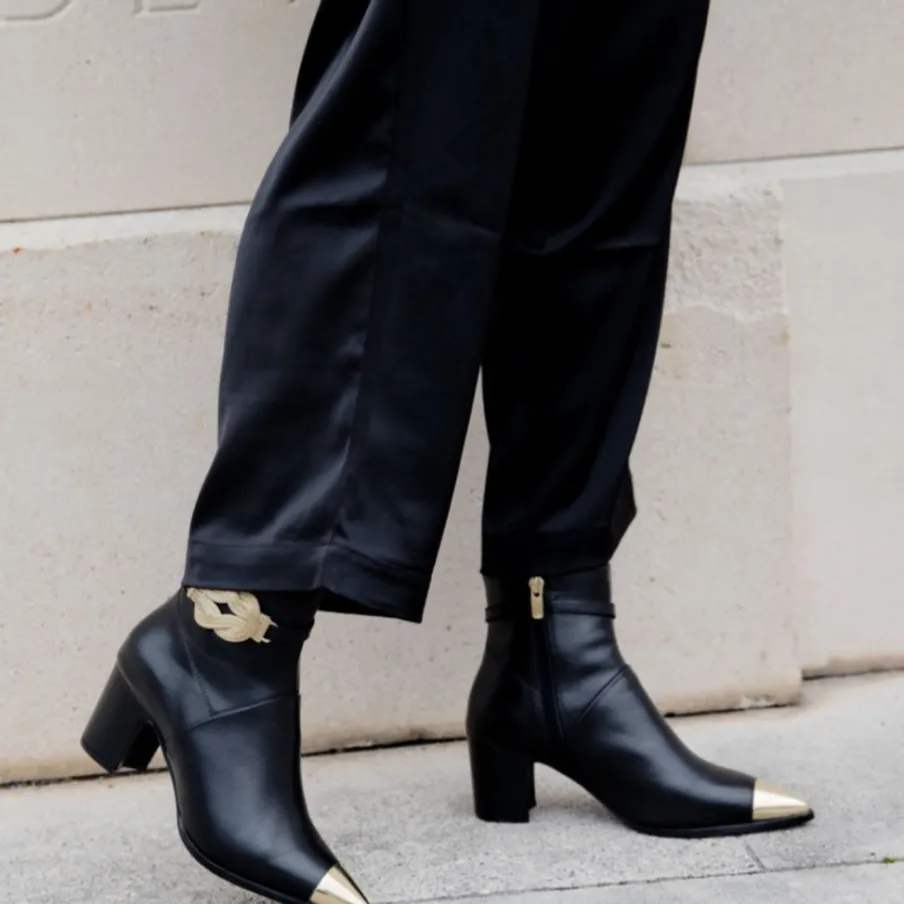 Copenhagen Shoes Støvler Med Hæl|Ankelstøvler^MELODY - BLACK Melodyboot black