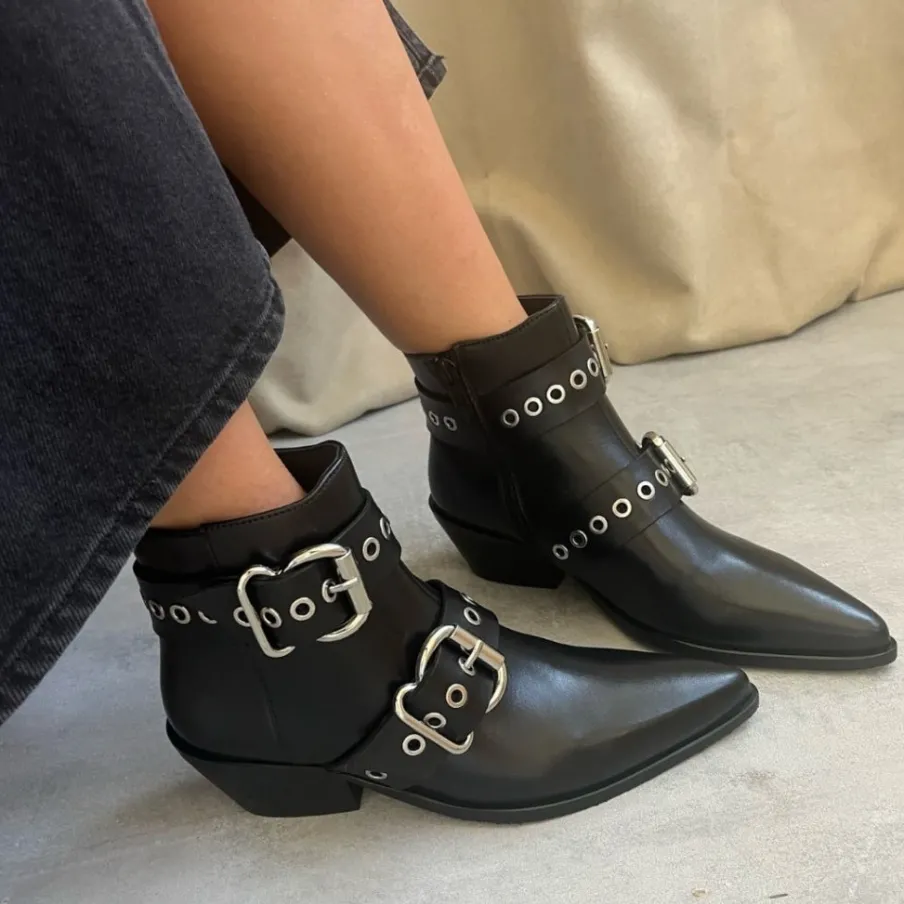 Copenhagen Shoes Ankelstøvler^MOVE FOR MORE BLACK (P) - BLACK Movefor more black pre order del mid october stoevler black