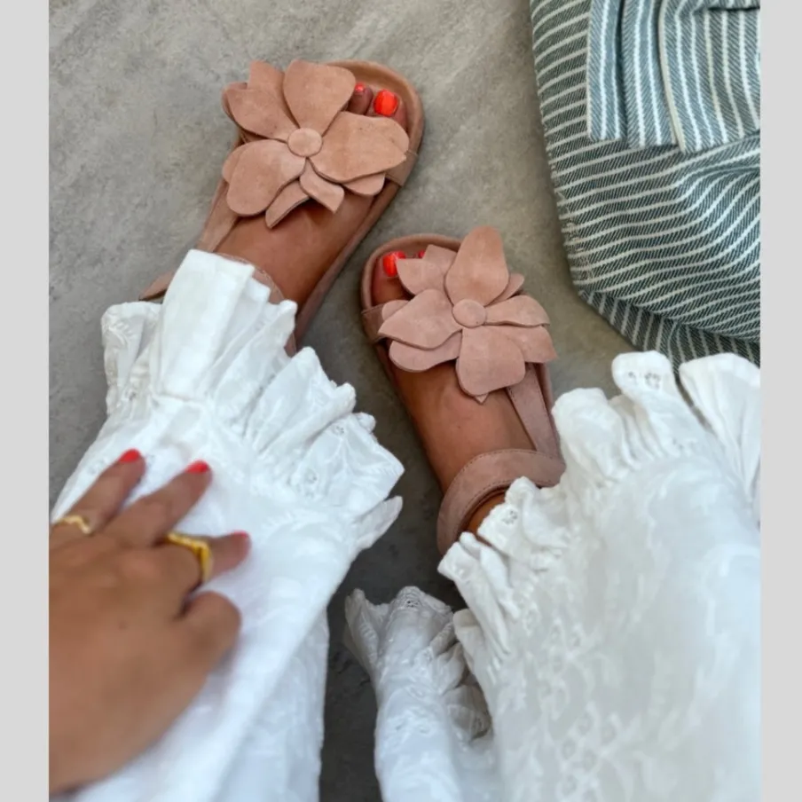 Copenhagen Shoes Flade Sandaler^MY FLOWERS - Papaya