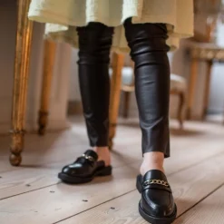 Copenhagen Shoes Loafers^MY VIBES CHAIN - Black Myvibes chain loafer black