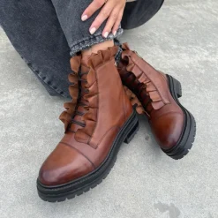 Copenhagen Shoes Ankelstøvler^PRETTY - COGNAC Prettyboots cognac