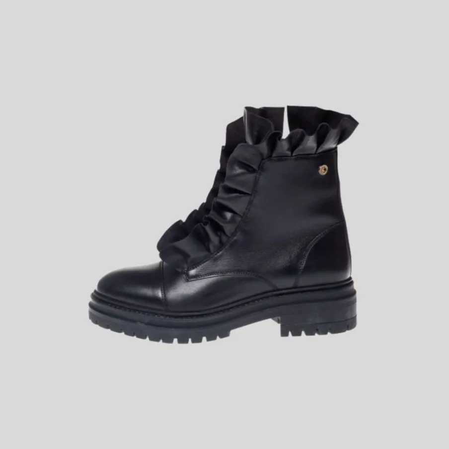 Copenhagen Shoes Ankelstøvler^PRETTY 22 Copenhagenshoes By Josefine Valentin - Black Patent Pretty22 copenhagenshoes by josefine valentin boot black patent
