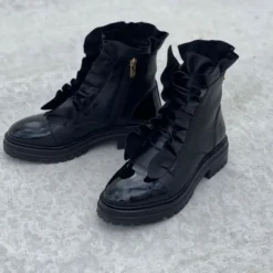 Copenhagen Shoes Ankelstøvler^PRETTY 22 Copenhagenshoes By Josefine Valentin - Black Patent Pretty22 copenhagenshoes by josefine valentin boot black patent