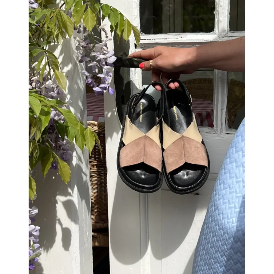 Copenhagen Shoes Flade Sandaler^STRONGER - BLACK Strongersandal black