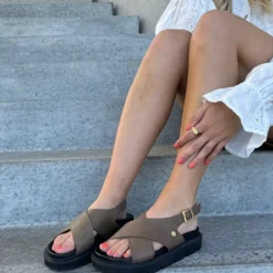 Copenhagen Shoes Flade Sandaler^SUMMERTIME - DK TAUPE (ARMY) Summertimesandal dk taupe army